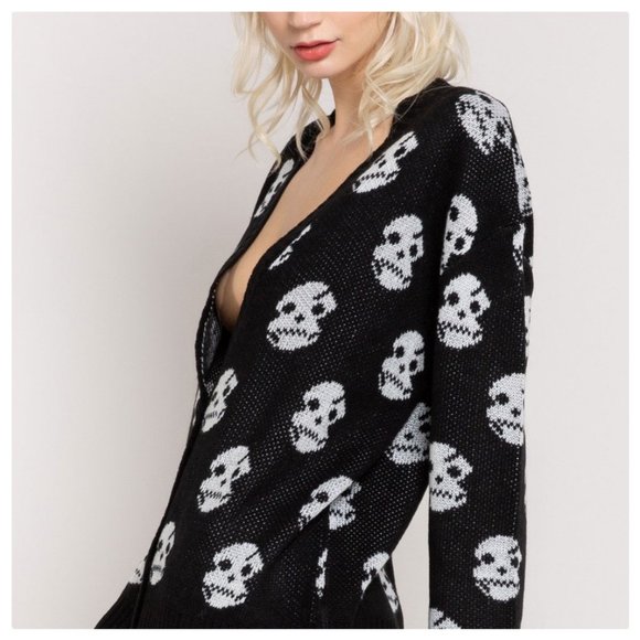 POL Pfeiffer White Skulls Cardigan - Picture 5 of 11